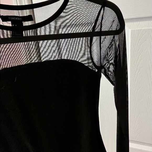 Shear shoulder black body suite from forever 21 - Picture 1 of 3